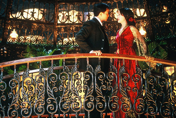 《夜半歌声》是张国荣生前唯一监制的电影