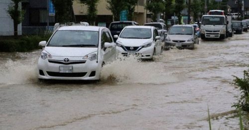 日本长崎破纪录大雨恐致灾  地方政府吁数万家户避难