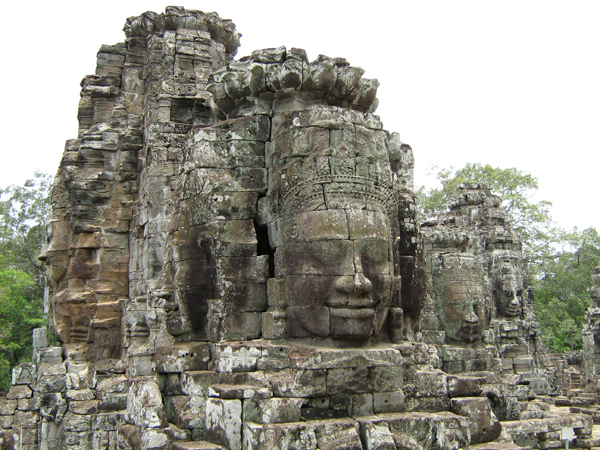 巴戎寺里著名雕像“高棉的微笑”。