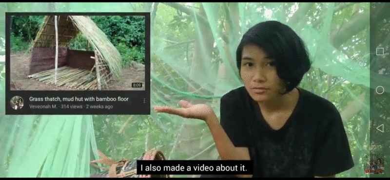 薇薇奧娜在樹上錄製視頻。