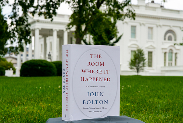 约翰·博尔顿的书《事发之室——白宫回忆录》。