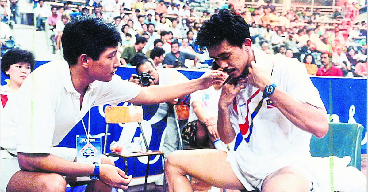 1992年大马汤杯队教练杨阳（左），当年专职负责拉昔西迪的训练；另一名教练韩健专职负责傅国强。（本报档案照）