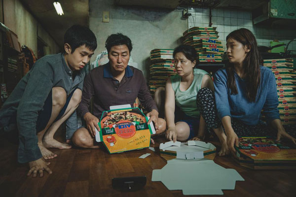 奉俊昊执导的电影《寄生上流》，夺得5个大奖成全晚大赢家。