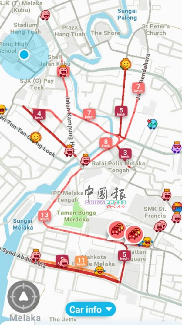 Waze导航系统显示周日的马六甲市区各道路都出现严重的塞车现象。