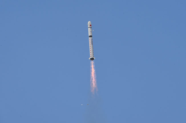 长征二号丁运载火箭成功将高分九号04星送入预定轨道，发射获得圆满成功。（新华社）
