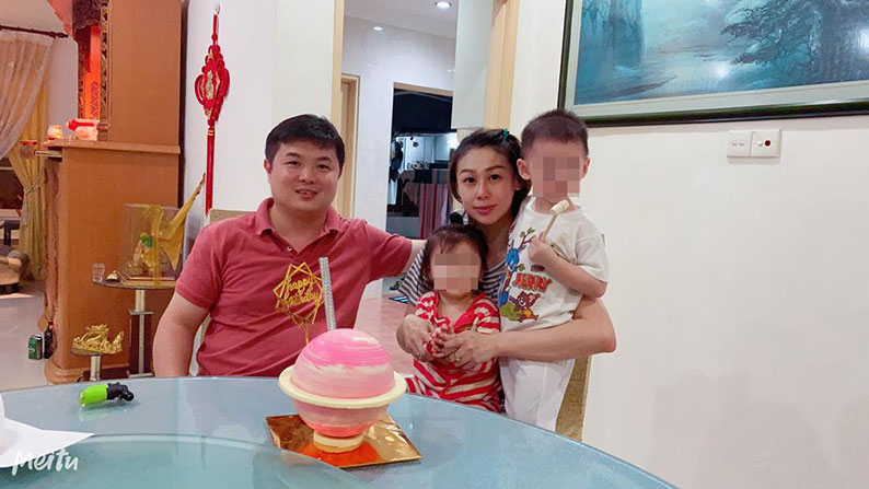 洪仪雯一家4口的温馨合照,左为其丈夫拿督余志伟。