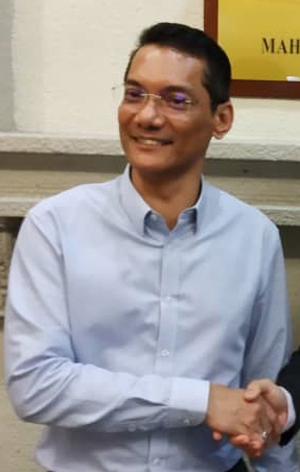 马来人阵线主席拿督阿兹万丁
