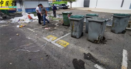 【今日马六甲头条】泊车格  变  垃圾堆  散落满地．积水养蚊