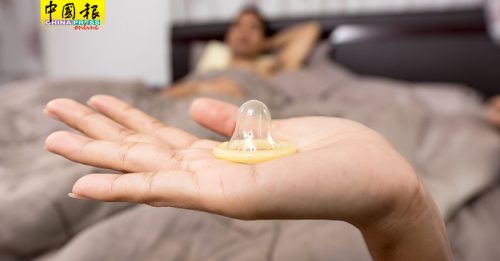 用了这么多年避孕套  套套上的油是什么？