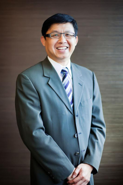 ISEC眼科集团总执行长兼眼科专科医生黄俊贤指出，湿性老年性黄斑部病变是一种导致中心视力不可逆性丧失的慢性眼科疾病。