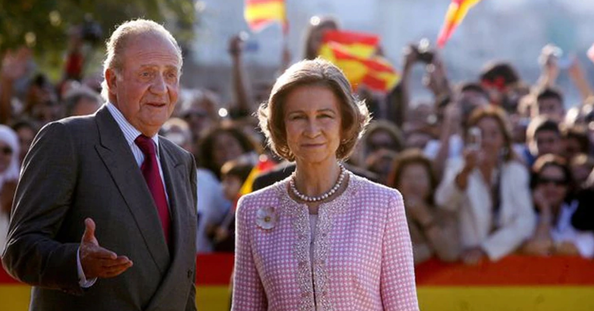西班牙前国王卡洛斯一世与妻子苏菲亚。