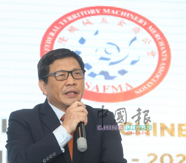 许圣杰:许多行业都面对财务问题,希望同业们小心注意,否则将影响流动资金周转,甚至面临倒闭。