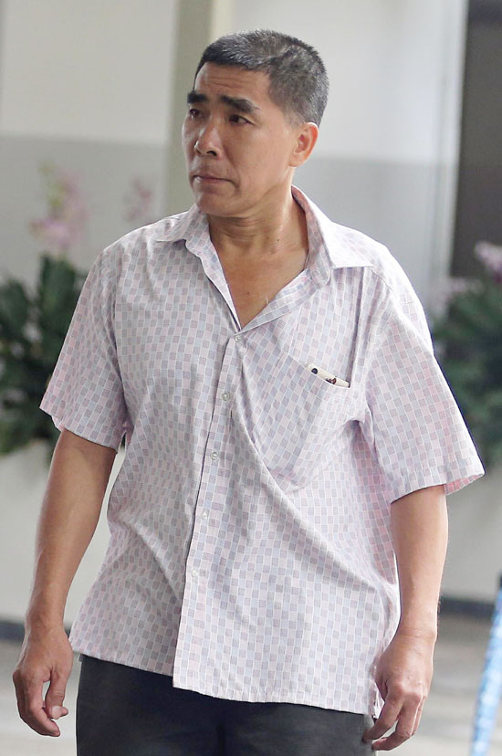 死者父亲郭明桦认为两被告作为上司应该出手阻止。（档案照片）
