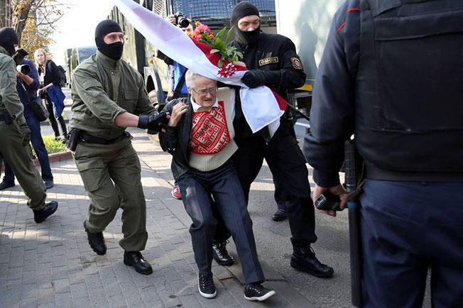 73岁的的反对派人士巴欣斯卡雅被捕。（法新社）