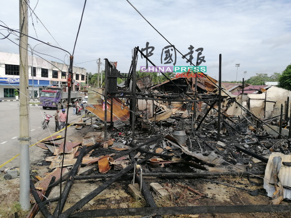 火神首次降临老店屋，其中4间店屋被大火吞噬，毁于一旦。