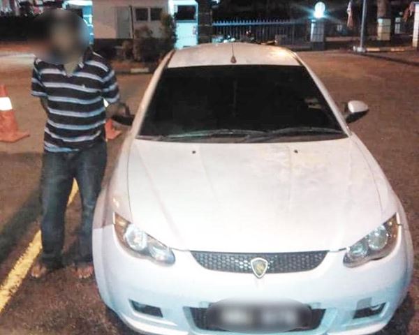 醉驾司机难逃警方法眼被截查,结果酒精含量测试超标。