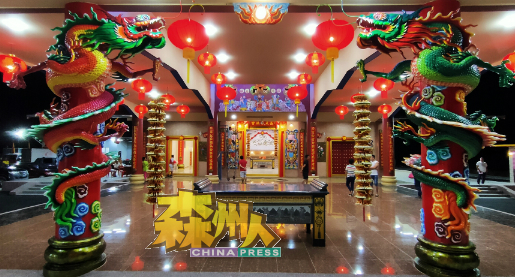 瓜拉芦骨西天娘娘宫中殿。