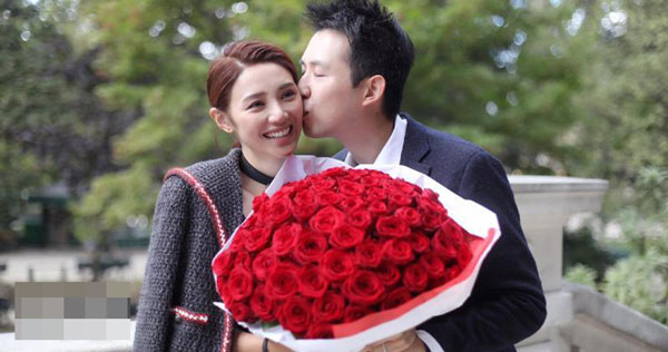 倪晨曦与未婚夫吴嘉钊婚礼押后。