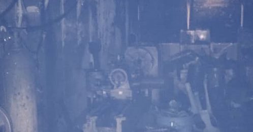 祝融凌晨光顾 机器厂付之一炬