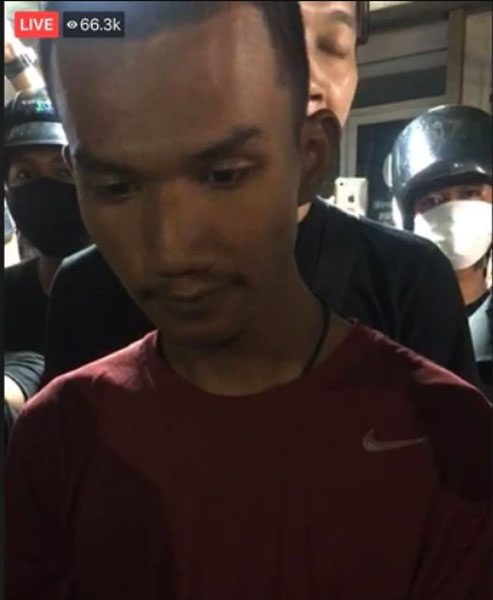 被捕的示威领袖帕努彭。