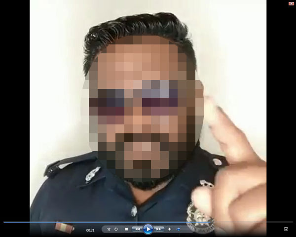 嫌犯假扮警察拍抖音,最终被正牌警察逮捕。