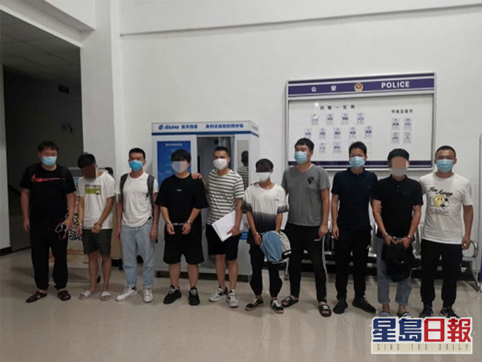 温州警方破获特大网络“裸聊”敲诈勒索集团，拘捕多人。