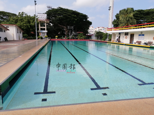 州政府提供“泳池入门票”优惠给州内游泳健儿。