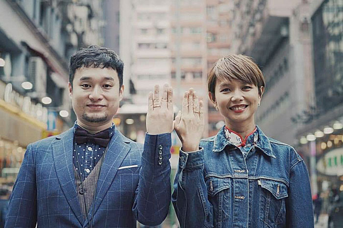陈慧恬今年1月与大2岁的香港摄影师李嘉华在香港注册结婚。