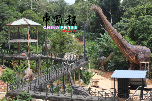 WEGROW GLOBAL把马六甲动物园里原本的迷你野生动物园，改为“遇见恐龙”。