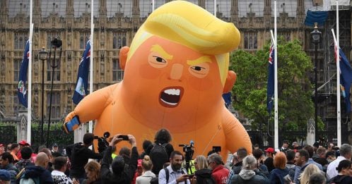 与特朗普一起走入历史 “巨婴”气球落脚伦敦博物馆