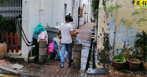 【今日马六甲头条】废料、床褥、枯枝、残渣、瓶罐… 老街小巷  变垃圾场