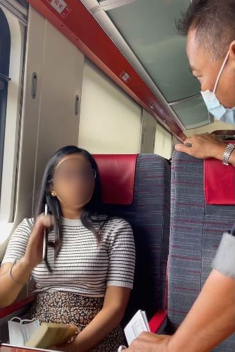 态度不友善的女生指本身有口罩，但她不要戴上。