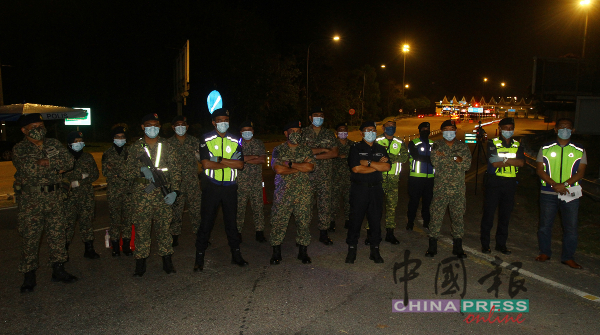 甲州军警合作，在马六甲出入境尤其收费站，驻守把关。