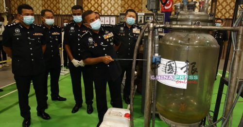 火灾意外曝露炼毒厂 起640万毒品 财物 缉5毒贩