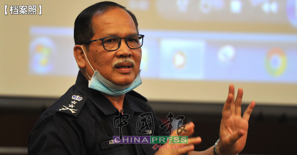 车子排气管太吵 可监半年罚2000