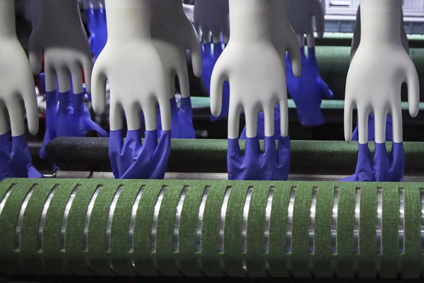 胶手套在内的乳胶产品外销需求激增，使我国的橡胶产品出口额在2020年写下新高。