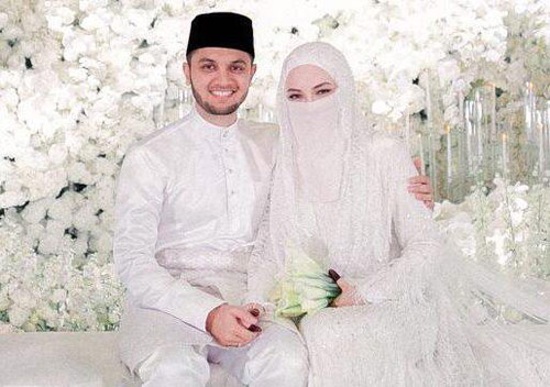 女艺人网红婚礼 被指违反SOP