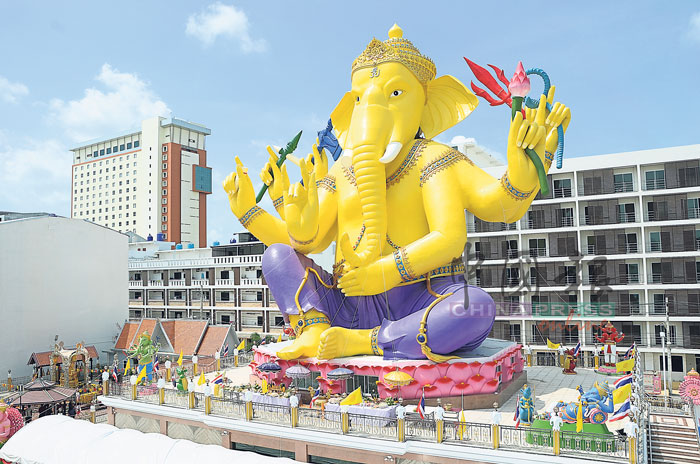 早于2015年，MBI即在泰南丹诺打造亚洲最高象神雕像，并一连3天举行隆重的开光仪式。