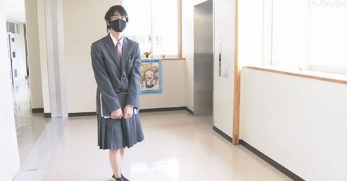尊重多元性别 广岛高中准男生穿裙上学