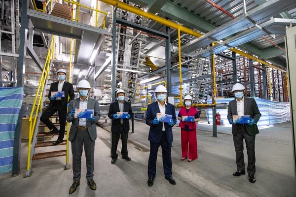 马星手套厂房已完成了2条生产线的测试和调试。