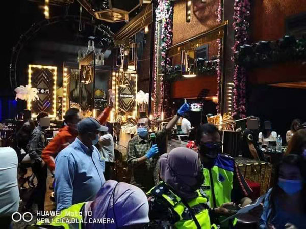 90男女夜店狂欢被逮 隆警开罚47万