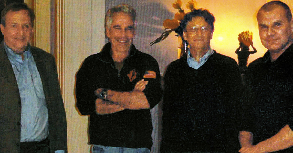 艾普斯坦（左二）和比尔盖茨（右二）交往甚密。