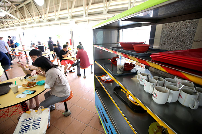 新国6月起小贩中心用餐自行清桌| 中国报Johor China Press