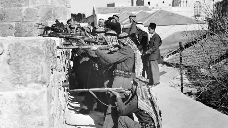 1948年3月，阿拉伯军团盟军士兵向犹太复国武装自卫队哈加纳开火。