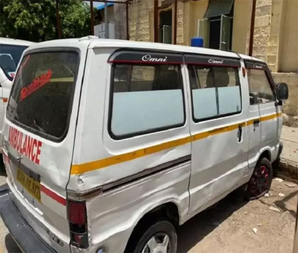 印度1名24岁女子被骗上救护车，司机偕友人对她性侵。