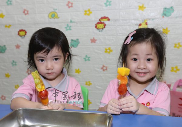 高昕妍（左，4岁） 张维怡（右，4岁）