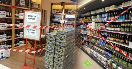 超市商店拉封条停卖酒  工商界要求政府说清楚
