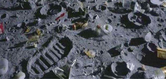 人类在月球留下足迹的同时，也留下大量生活垃圾。