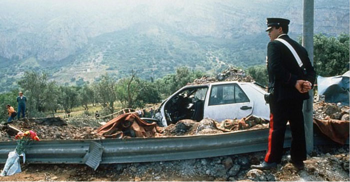 法尔康座驾1992年被炸毁现场。