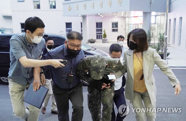 6月2日，涉嫌性侵空军女士官的张中士出庭。